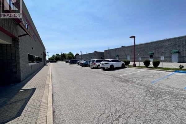 4520 Rhodes Drive, Windsor, ON N8W5C2 Photo 4