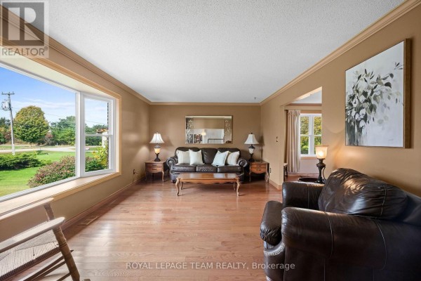 Office - 4521 Kilkenny Road, Elizabethtown Kitley, ON K6T1A1 Photo 5