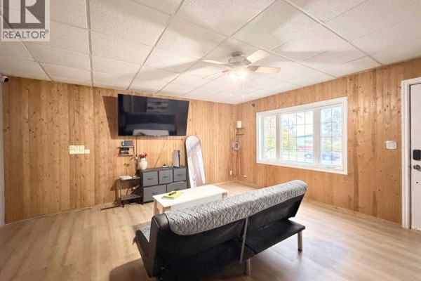 4pc Bathroom - 4524 48 Avenue, Rocky Mountain House, AB T4T1A4 Photo 5