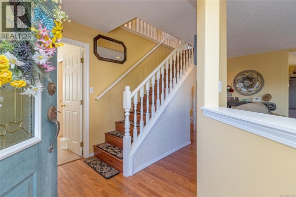 Kitchen - 4525 Lambourn Dr, Cowichan Bay, BC V0R1N2 Photo 5