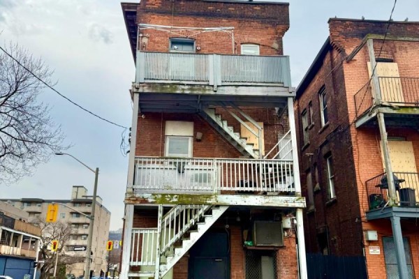 453 King Street E, Hamilton, ON, photo 3