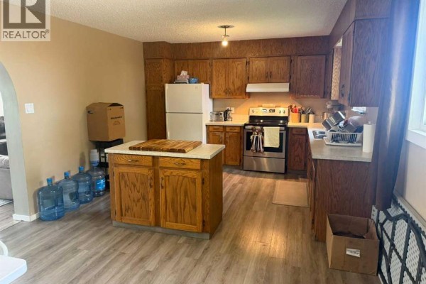 Living room - 4530 54 Avenue, Grimshaw, AB T0H1W0 Photo 2