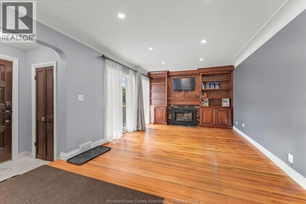 4531 Pleasant Place Unit# Main, Windsor, ON, photo 3