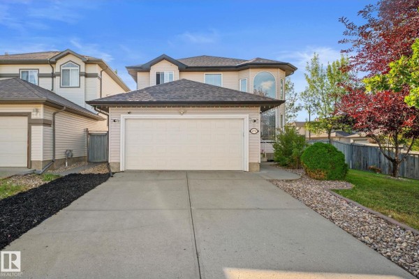 Family room - 4532 210 St Nw, Edmonton, AB T6M0G5 Photo 4