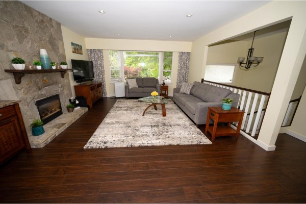4536 199a Street, Langley, BC V3A5S3 Photo 5