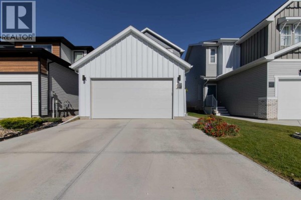 Living room - 4537 25 Avenue S, Lethbridge, AB T1K8K5 Photo 4