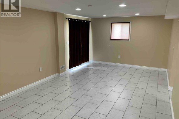 4537 Fontana Avenue Unit# Lower, Windsor, ON, photo 2