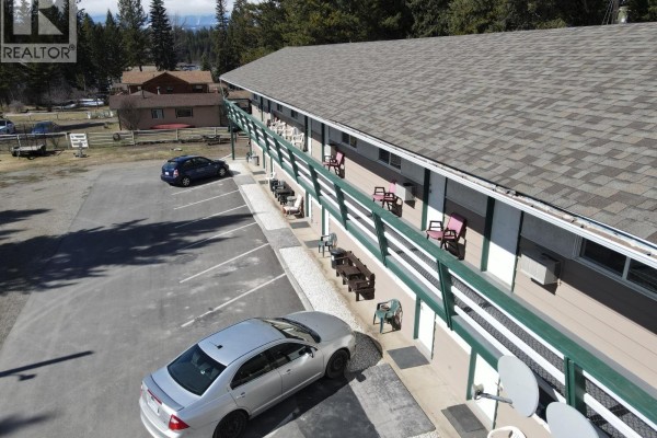 4539 Barleben Road, Skookumchuck, BC V0B2E0 Photo 3