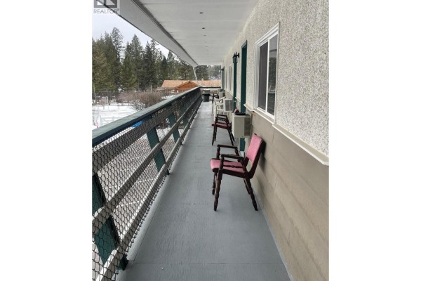4539 Barleben Road, Skookumchuck, BC V0B2E0 Photo 4
