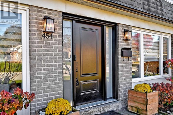 Kitchen - 454 Alper Street, Richmond Hill, ON L4C2Z6 Photo 4