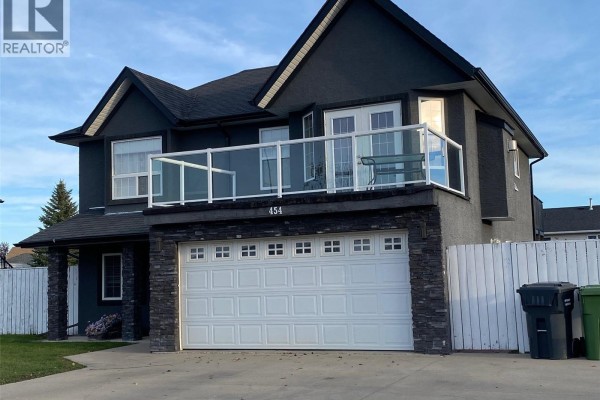 454 Darlington Street E, Yorkton, SK, photo 2