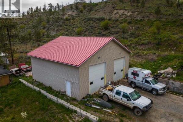 Storage - 454 Highway 12, Lillooet, BC V0K1V0 Photo 4