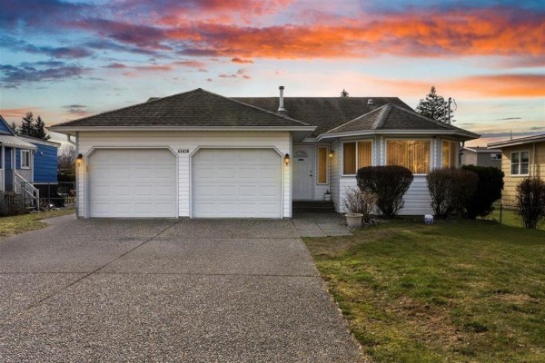 Kitchen - 45430 Bernard Avenue, Chilliwack Proper West, Chilliwack, BC V2P1H4 Photo 3
