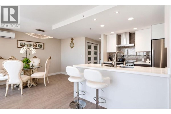 455 Beach Crescent, Vancouver, BC V6Z3E5 Photo 4