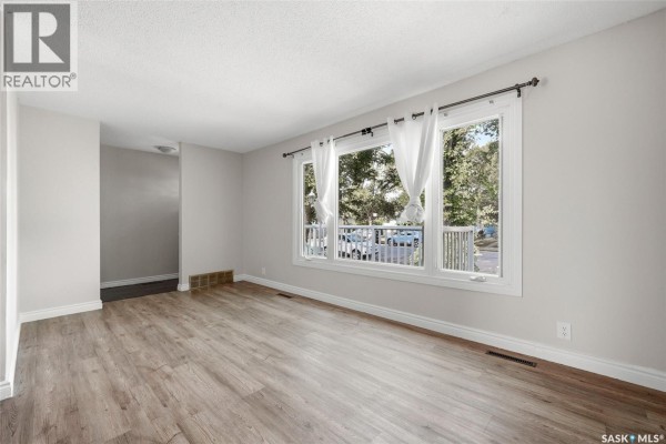 Bedroom - 455 Froom Crescent, Regina, SK S4N1T5 Photo 3