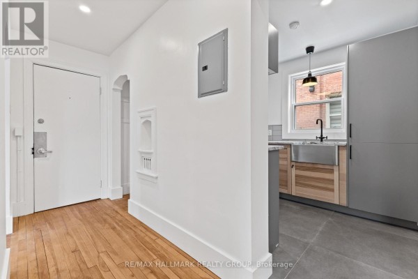 455 Metcalfe Street, Ottawa, ON K2P1T1 Photo 3