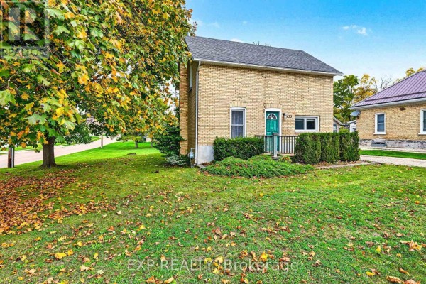 Kitchen - 455 Simcoe Street, Warwick, ON N0M2S0 Photo 2