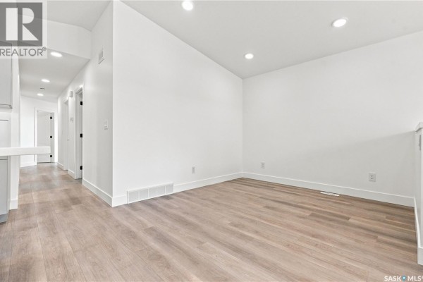 4pc Bathroom - 455 Stehwien Street, Saskatoon, SK S7W1P5 Photo 5
