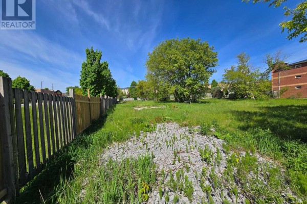 455 The Queensway South, Georgina, ON L4P2C9 Photo 5