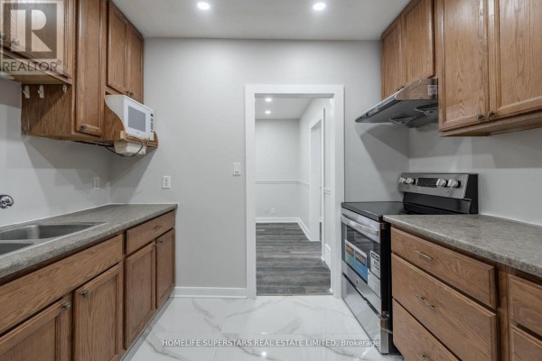 Family room - 4550 Homewood Avenue, Niagara Falls, ON L2E4X8 Photo 5