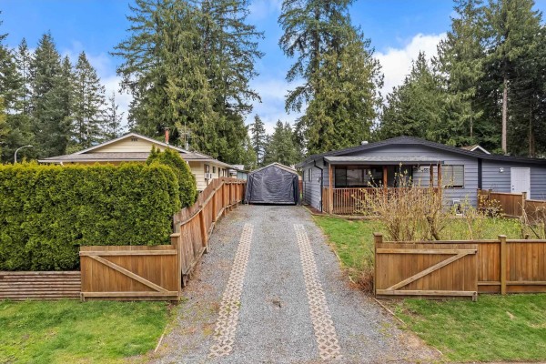 4552 200a Street, Langley, BC V3A6J7 Photo 2