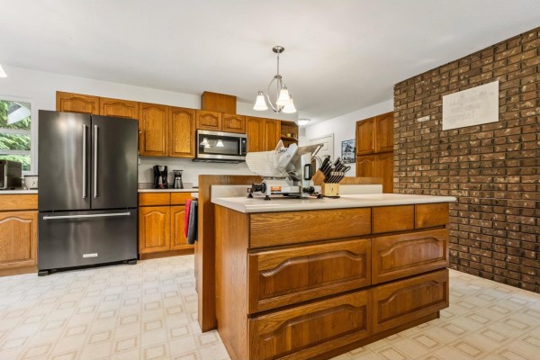 4556 Charlie Spruce Place, Abbotsford, BC V3G2K9 Photo 4