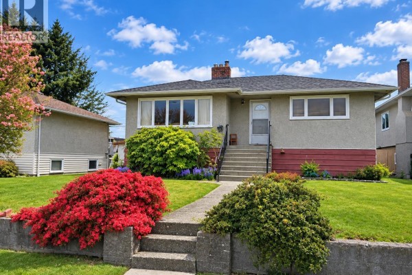 4557 Venables Street, Burnaby, BC V5C3A6 Photo 2