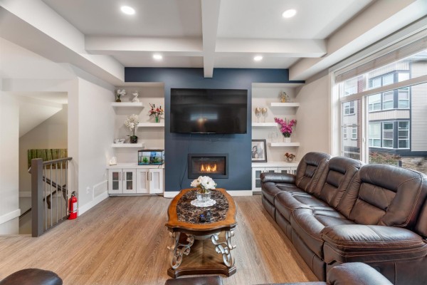 Living room - 45582 Meadowbrook Drive, Chilliwack Proper South, Chilliwack, BC V2P0G6 Photo 4