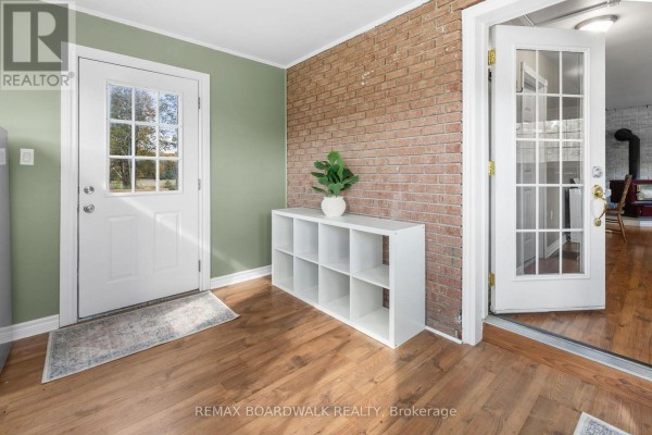 Mud room - 456 Mcveigh Road, Tay Valley, ON K7H3C9 Photo 4