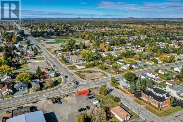 4560 Notre Dame, Hanmer, ON P3P1X5 Photo 4