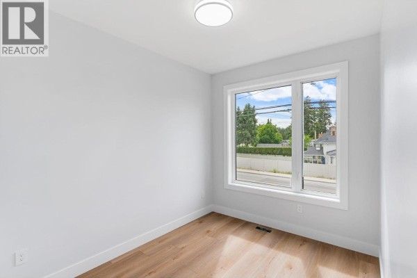 4567 Gordon Drive, Kelowna, BC, photo 2