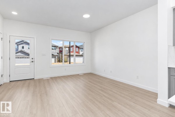 Kitchen - 4568 Warbler Lo Nw, Edmonton, AB T5S0W9 Photo 3