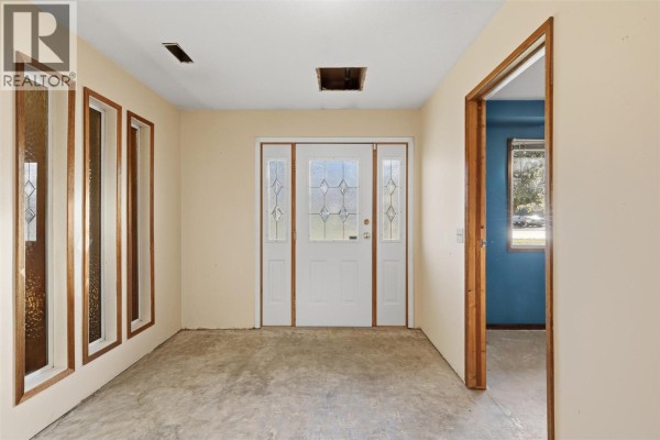 Dining room - 4569 Spurraway Road, Kamloops, BC V2H1M8 Photo 5