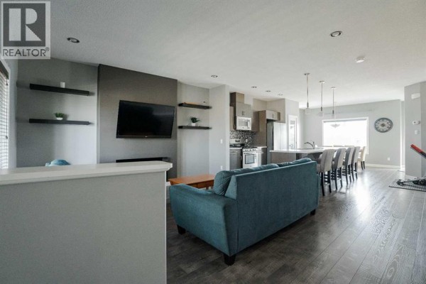 Kitchen - 457 Heritage Drive, Fort Mcmurray, AB T9K1S4 Photo 3