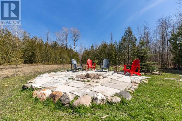 4576 Highway 6, Northern Bruce Peninsula, ON N0H1Z0 Photo 4