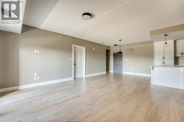 Bedroom - 4578 Huron Church Line Road Unit# 413, Lasalle, ON N9H0M2 Photo 4