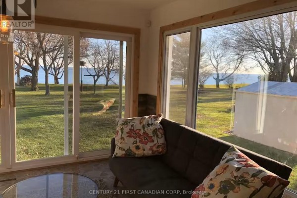 4578 Talbot Trail, Chatham Kent, ON N0P2A0 Photo 5