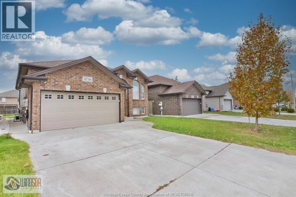 4pc Bathroom - 4759 Periwinkle Crescent, Windsor, ON N9G3G8 Photo 3