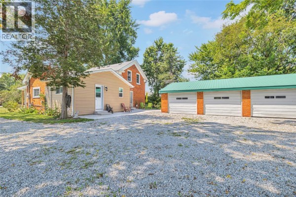 4pc Bathroom - 458 County Rd 34 West, Kingsville, ON N8M2X5 Photo 2