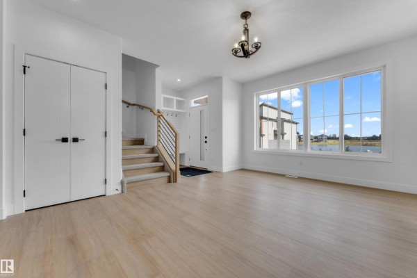 Kitchen - 458 Crystal Creek Li, Leduc, AB T9E0X5 Photo 3