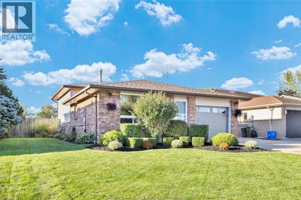 4pc Bathroom - 458 Desjardins, Belle River, ON N0R1A0 Photo 3
