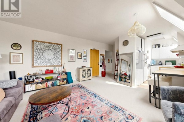 458 Markham Street, Toronto, ON M6G2L2 Photo 4