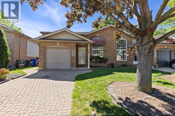 458 Merrill, Lasalle, ON, photo 2
