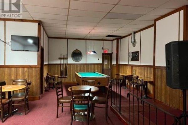 458 Queen St, Sault Ste  Marie, ON, photo 2