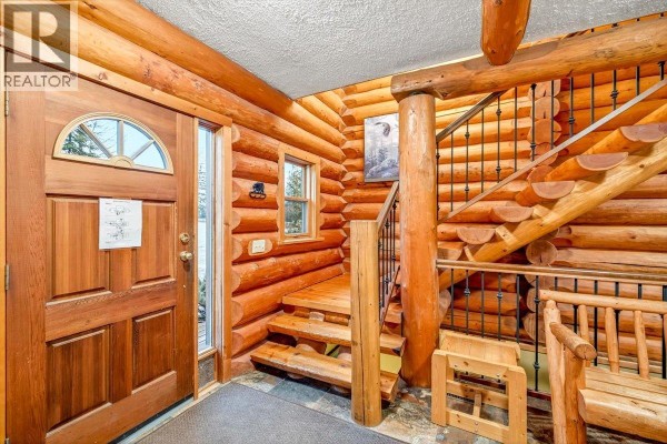 Living room - 4580 Timberline Crescent, Fernie, BC V0B1M6 Photo 4