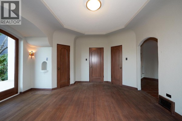 4585 Bellevue Drive, Vancouver, BC, photo 3