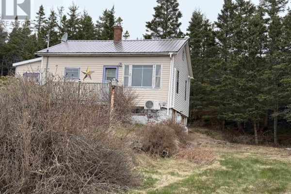 Bedroom - 4587 #7 Highway, Spanish Ship Bay, NS B0J2A0 Photo 5