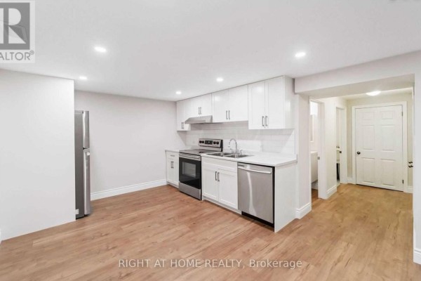 459 Nipigon Street, Oshawa, ON, photo 2