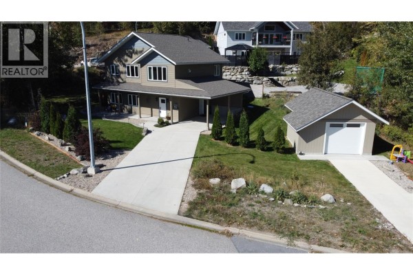 4pc Bathroom - 459 Whitman Way, Warfield, BC V1R4T9 Photo 2