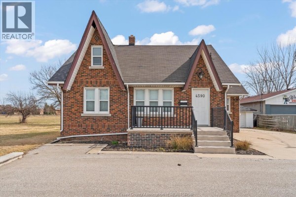 3pc Bathroom - 4590 Walker Road, Windsor, ON N8W5V6 Photo 2